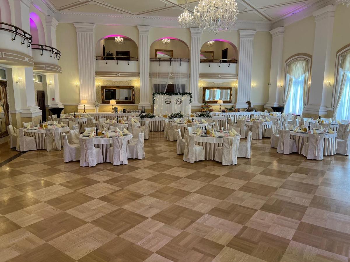 Hotel Adria Ruda Slaska Dış mekan fotoğraf