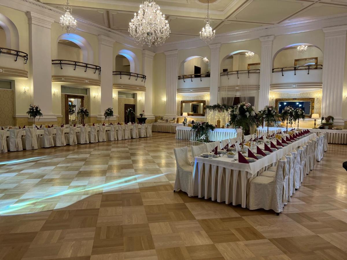 Hotel Adria Ruda Slaska Dış mekan fotoğraf