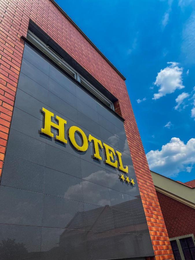 Hotel Adria Ruda Slaska Dış mekan fotoğraf